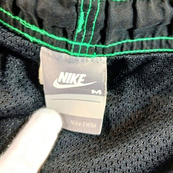 Vintage Nike Green Lightning Shorts Travis Scott Youth/ Teen Size M 28 Waistline - Picture 2 of 10